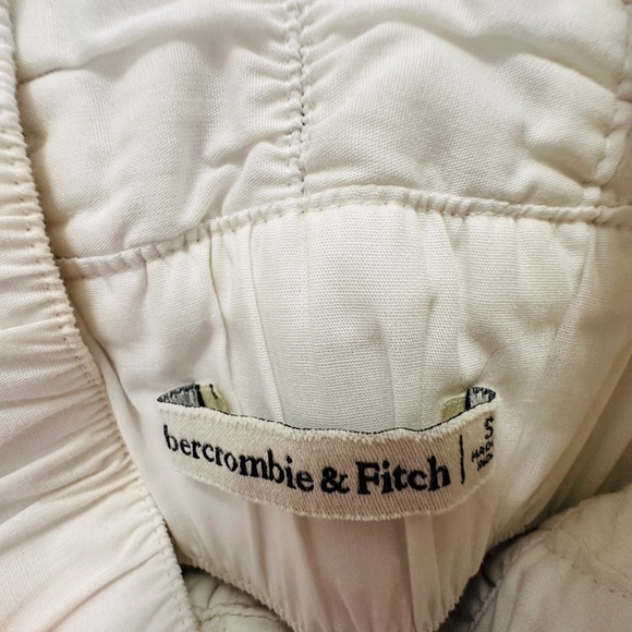 Abercrombie and Fitch White Eyelet Poplin Cropped Top Small New with Tags NWT - Picture 6 of 8